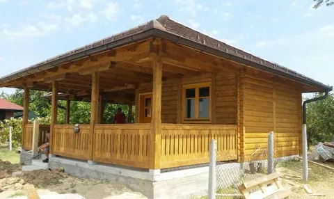 Montažna kuća Brvnara po meri, 40 m², Brvnare Đoković