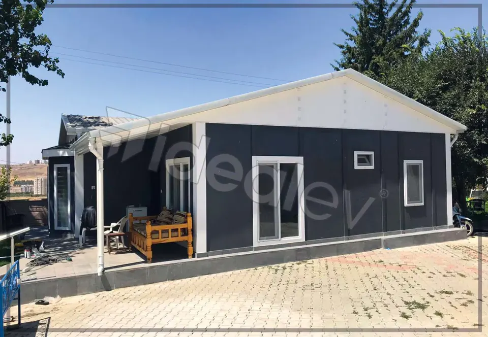 Montažna kuća Montažna kuća IMPT0740, 74 m², Idealmod
