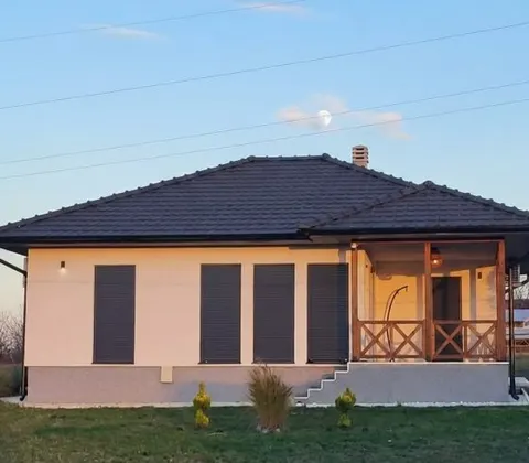 Osnova montažne kuće Trešnja 97, 97 m², Iva kuće