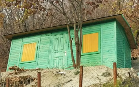 Montažna kuća Vikend kućice / kontejneri od drveta, 20 m², Kuće Nenić