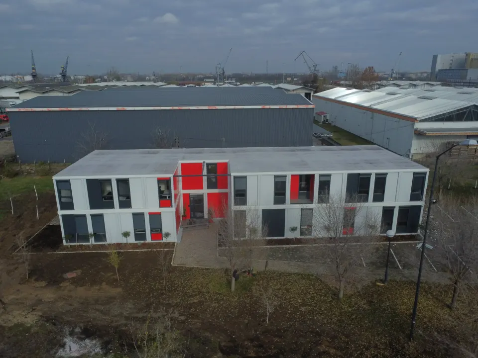 Montažna kuća Modularni kontejner po meri, 15 m², MBM Kontejneri
