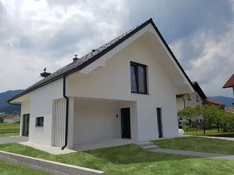 Montažna kuća Hiša 152/1, 152 m², Rihter
