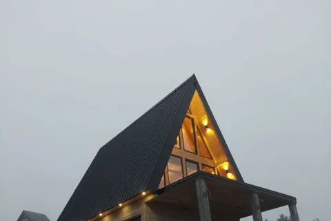 Montažna kuća Drvena kuća / brvnara po meri, 60 m², SZR GOD